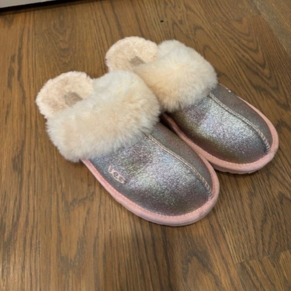 girls Ugg Sparkle Slippers - Size 6